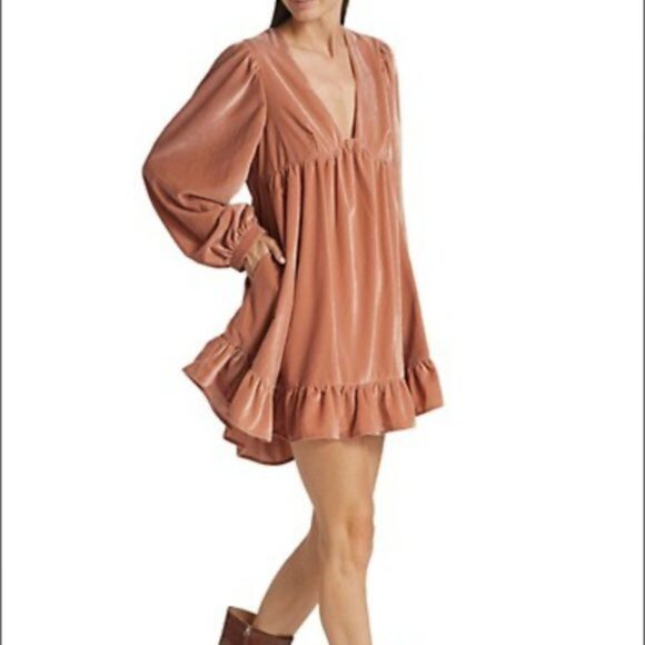 Estella Velvet Mini In Rose Pearl - Picture 1 of 12